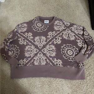 Beautiful EUC “lived-in” oversized sweatshirt by American Eagle. Medium. Comfy!